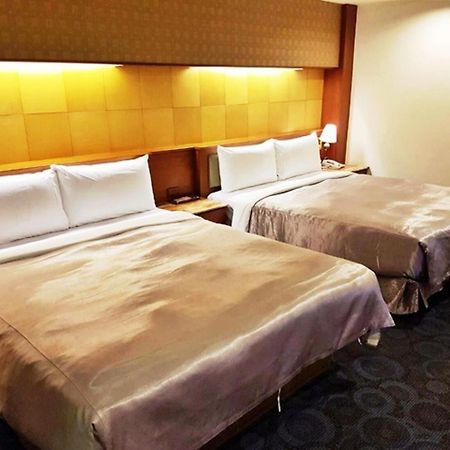 Jing Jing Holiday Hotel Гаосюн Екстер'єр фото
