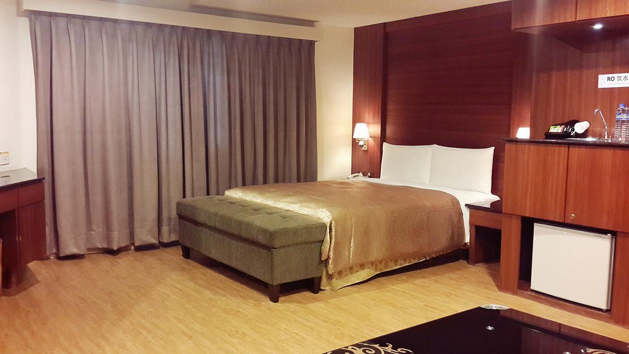 Jing Jing Holiday Hotel Гаосюн Екстер'єр фото
