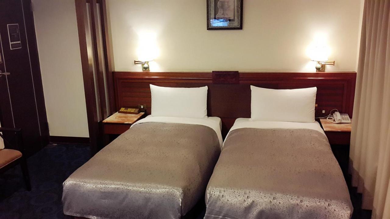 Jing Jing Holiday Hotel Гаосюн Екстер'єр фото